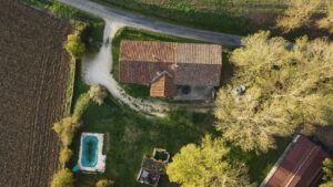 Maison d&rsquo;habitation avec appartement indépendant et piscine